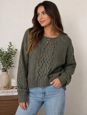 American Eagle Archive Collection Olive Green Cable Knit Crewneck Sweater